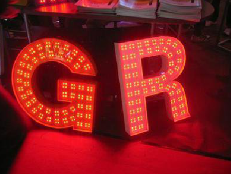 邵原LED发光字常见的安装误区。