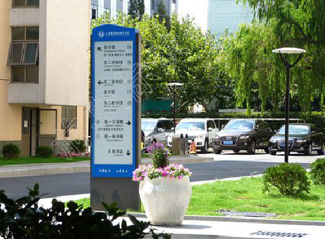 邵原哪些因素影响宣传栏的制作？